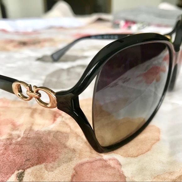 Coach Black Sunglasses main image 5
